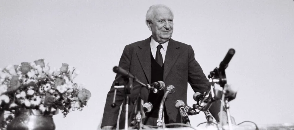 gaston defferre